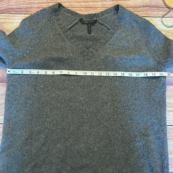 BcbgMaxazria grey V-neck sweater. Size medium. - Picture 9 of 9